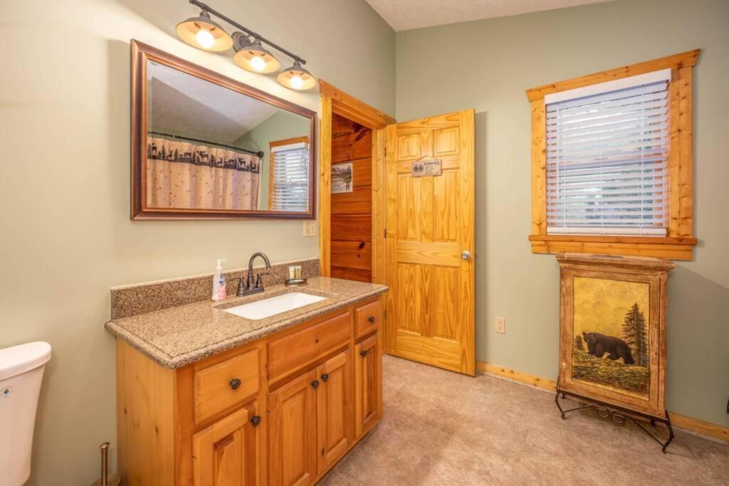 Over The Mountain - Smoky Mountain View Cabin 세비어빌 외부 사진
