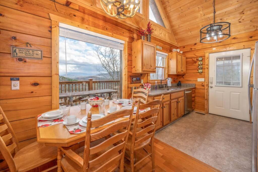 Over The Mountain - Smoky Mountain View Cabin 세비어빌 외부 사진