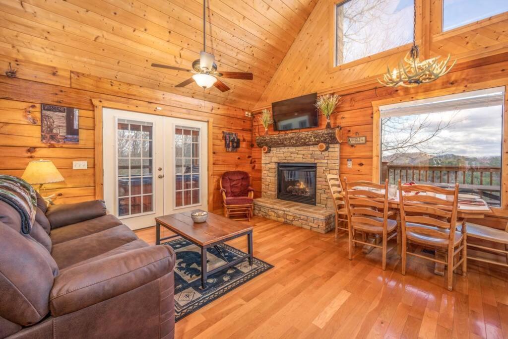 Over The Mountain - Smoky Mountain View Cabin 세비어빌 외부 사진